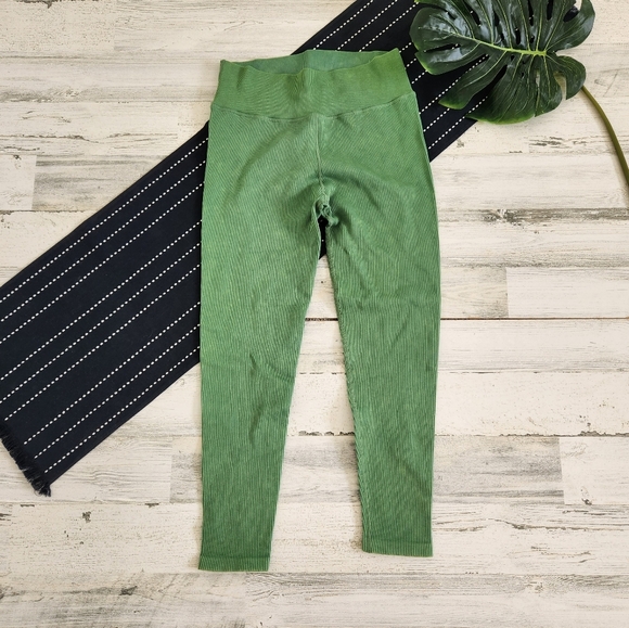 Aerie Offline 7/8 Hi Rise Leggings Seamless Green Size Large - Picture 2 of 5